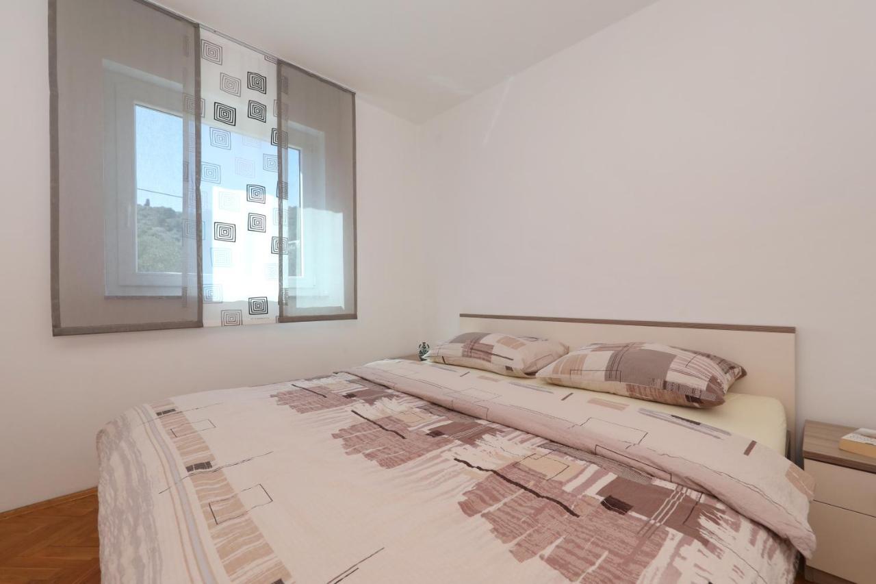 Apartment Dora Preko Exteriör bild